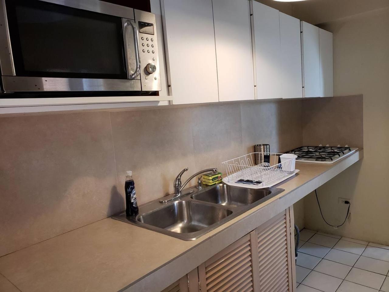 Little Indigo Apartments Mafolie Luaran gambar